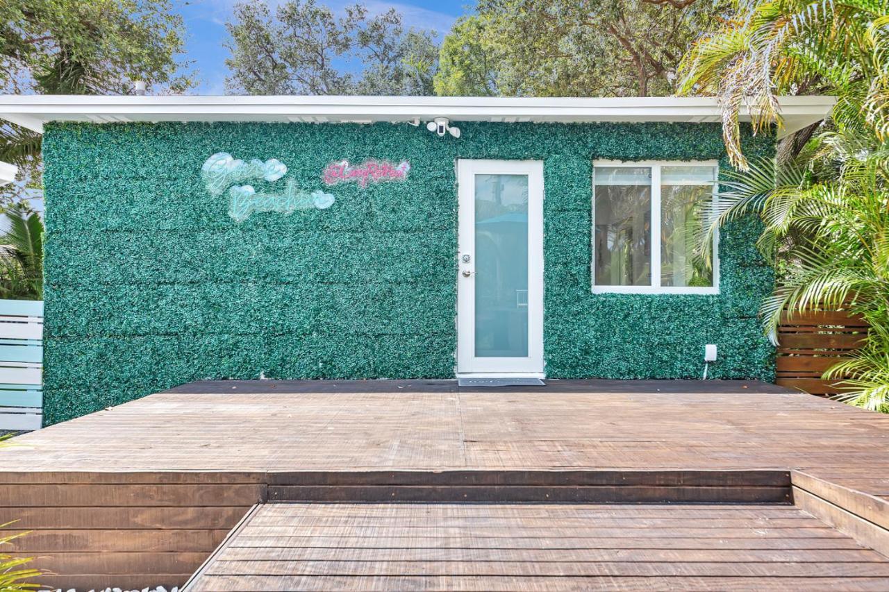 Welcome To Paradise! Secluded 4 Bed, 3 Bath, Pool Casa vacanze *