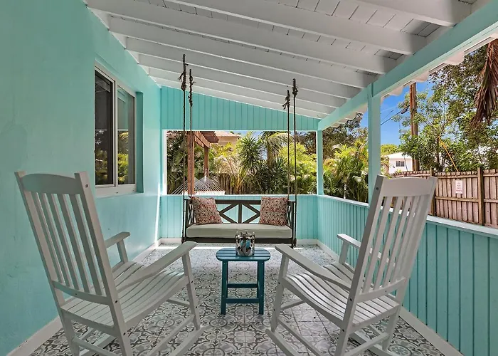 Welcome To Paradise! Secluded 4 Bed, 3 Bath, Pool