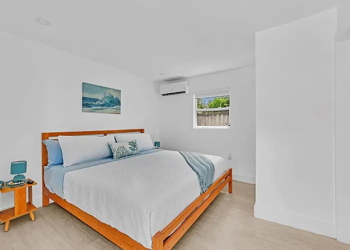 Welcome To Paradise! Secluded 4 Bed, 3 Bath, Pool